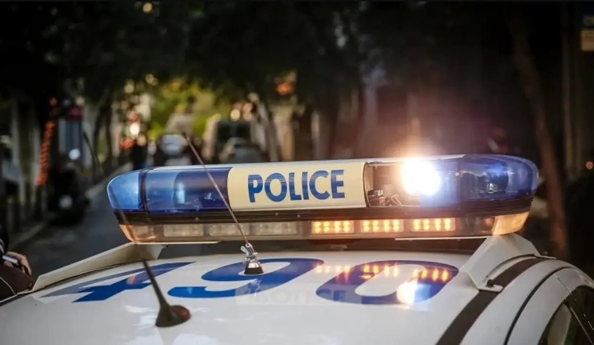 Έκλεβε τα κινητά των λουόμενων στη Ρόδο