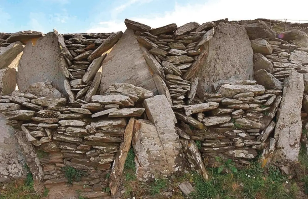 Ενα λιθαράκι αγάπης για τις ξερολιθιές του Αιγαίου, που κινδυνεύουν να χαθούν