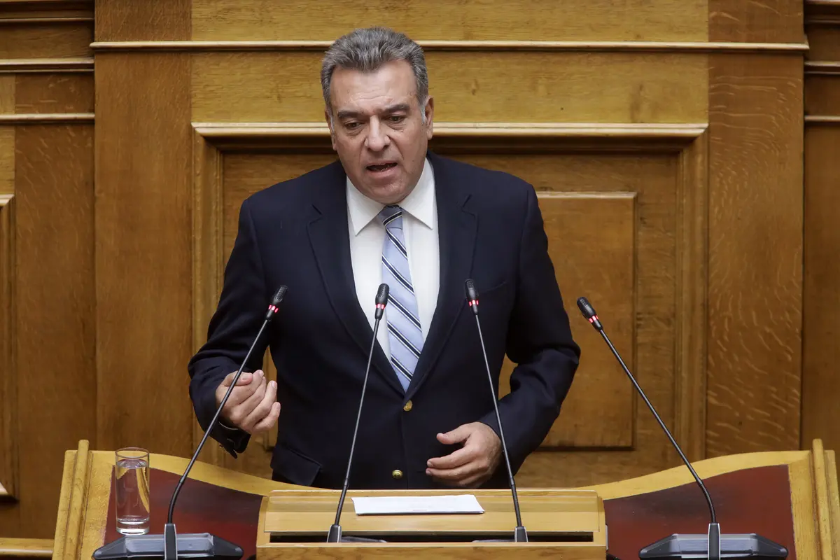 Κάλυμνος: Την αναβάθμιση και ενίσχυση της λειτουργίας του Τελωνείου ζητά ο Μάνος Κόνσολας