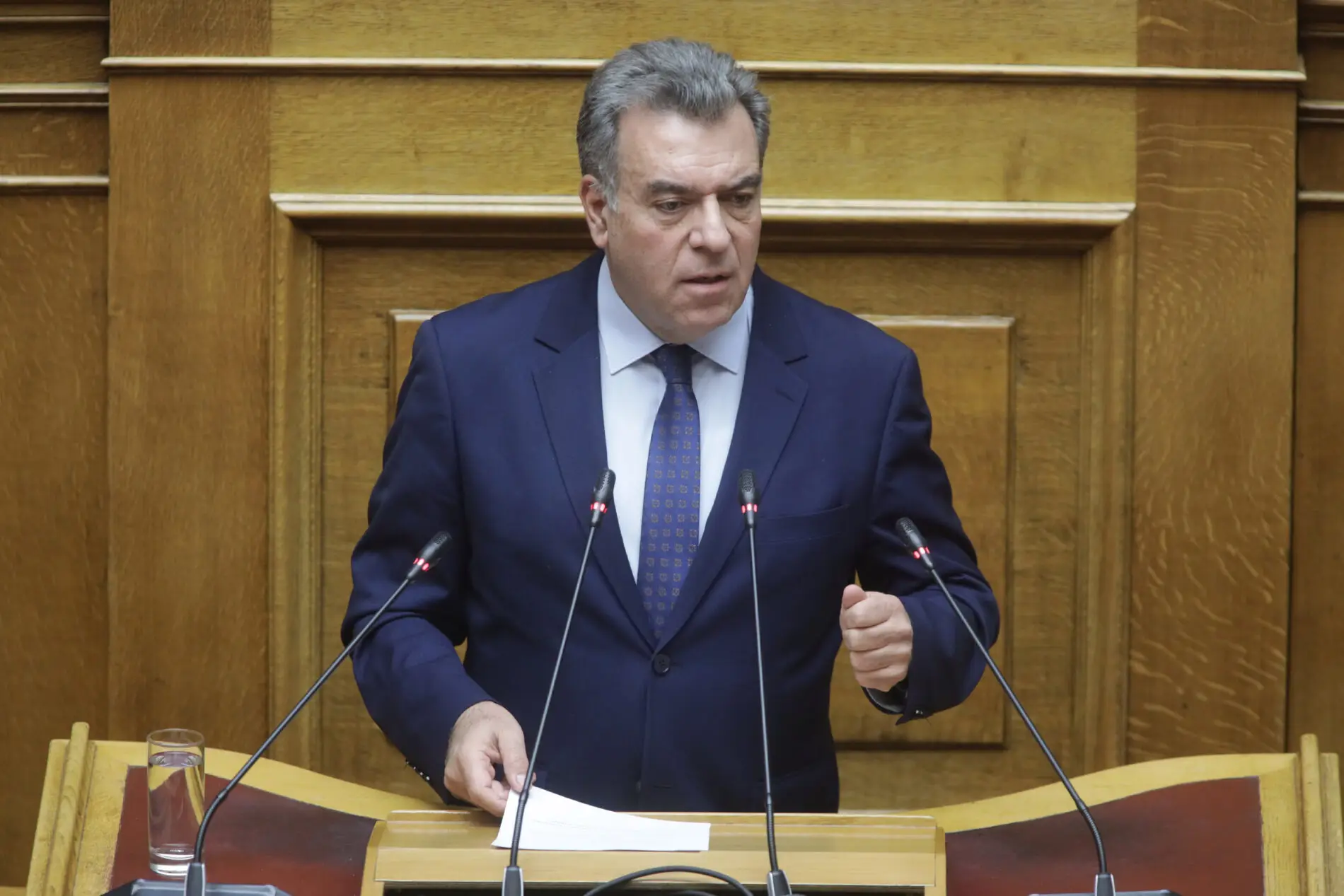 Ζήτημα άμεσης ενίσχυσης του ΠΠΙ Κάσου με ιατρικό και νοσηλευτικό προσωπικό θέτει ο Μάνος Κόνσολας που ζητά και προγραμματισμένες επισκέψεις παιδιάτρου στο νησί